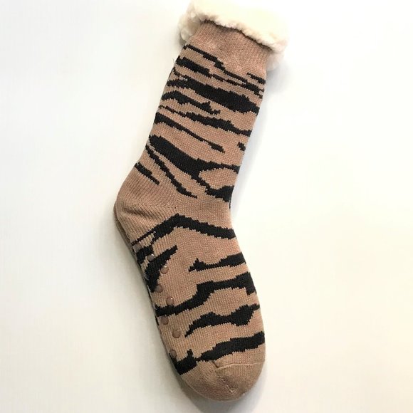 Yelete Shoes - Tiger Stripe Sherpa Lined Slipper Socks